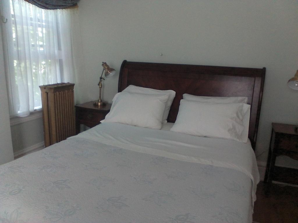 A Kingston Bed & Breakfast Exterior foto